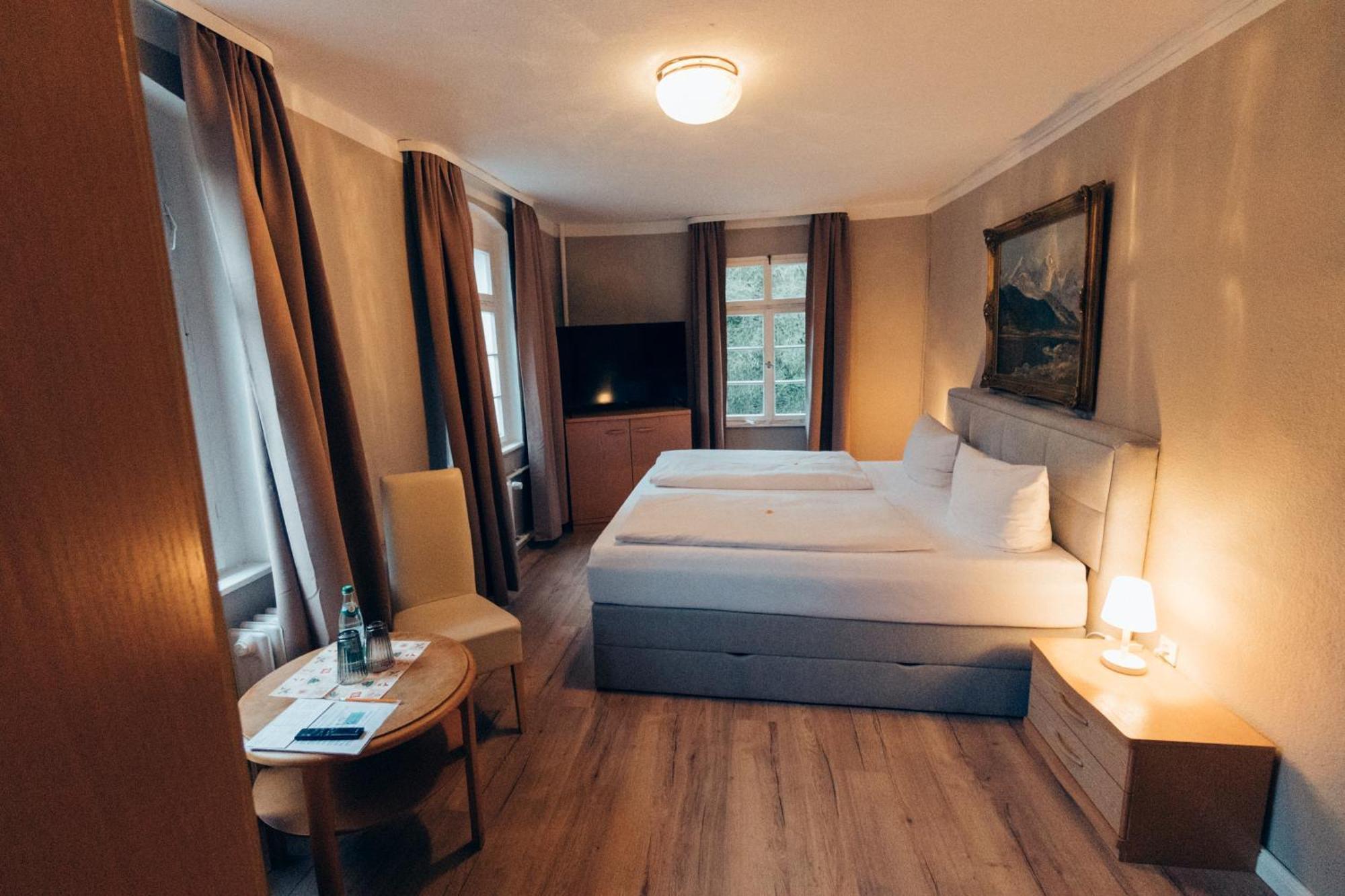 Gasthof Hotel Zur Post Egloffstein Dış mekan fotoğraf